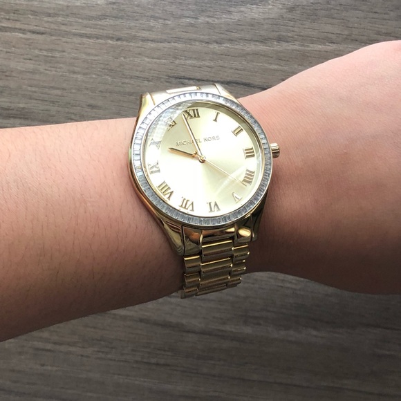 ❤️SOLD❤️ Michael Kors Watch - Picture 7 of 8